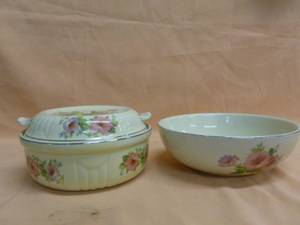 lot 101 image: Hall Bowl Set