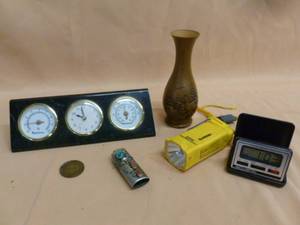 lot 107 image: Office Items