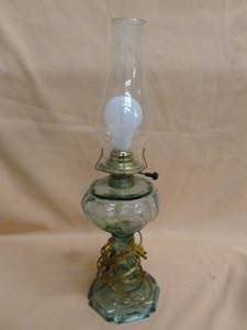 lot 188 image: Lamp