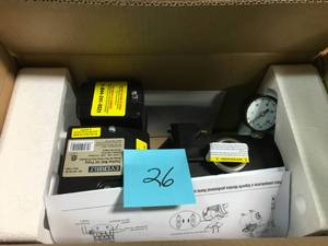 lot 26 image: Everbilt 34 HP Shallow Well Jet Pump- good condition