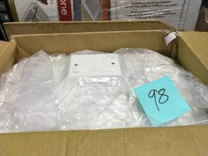 lot 98 image: Gibraltar Mailboxes Hamilton White Locking Aluminum Large Post-Mount Mailbox- open box