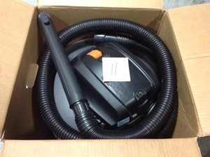 lot 11 image: 9 Gal. 4.25-Peak HP NXT WetDry Vac- open box