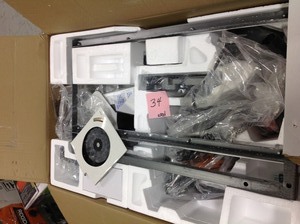 lot 34 image: 9 Amp Corded 7 in. Wet Tile Saw with Stand USED