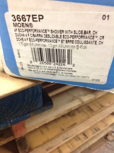 lot 86 image: MOEN 4-Spray Eco-Performance Handheld Handshower with Slide Bar in Chrome- good condition