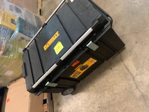 lot 26 image: Dewalt tough box large like new 38 x 24 x 24