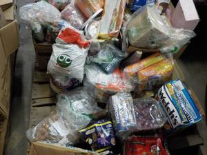 lot 25 image: Pallet of Food most past best date...