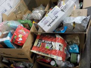 lot 26 image: Pallet of Food most past best date...
