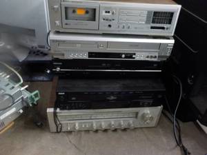lot 65 image: 5 Electronics...
