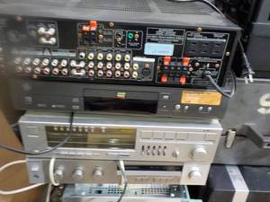 lot 69 image: 4 Electronics...