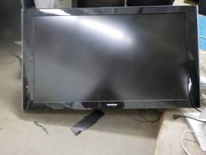 lot 76 image: 46 Samsung...