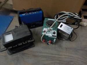 lot 80 image: Aqua VU, Battery Charger, 12 volt P...