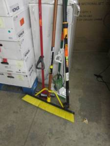 Lot of 4 Cleaning, Trimming Product...