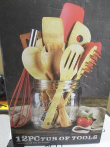 Mason Craft & More 12 pc Tub of Too...
