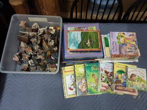 Collectible Little Golden Books & Boyds Bears Figurines