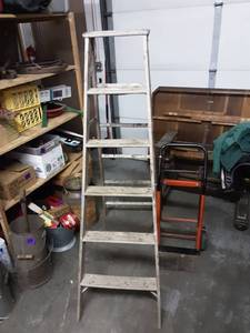 2-way Or 4-Wheel Dolly, 6 Wood Ladder