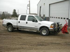 lot 1 image: Ford F350 4x4 Plow Truck