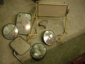 lot 72 image: Rearview Mirrors