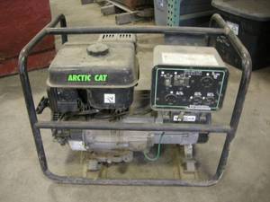 lot 118 image: Arctic Cat Portable Generator