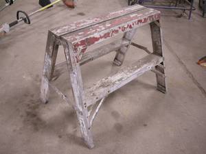 lot 127 image: Aluminum Folding Step  Stand