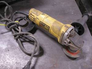 lot 138 image: DeWalt 4-12 Grinder