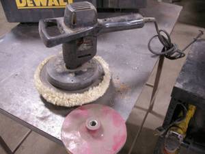lot 140 image: Black & Decker Random Orbit Polisher