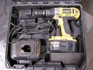 lot 144 image: DeWalt 18v Heavy Duty XRP 12 Drill