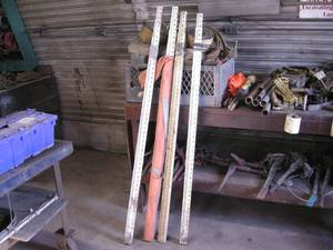lot 166 image: 4 Laser Level, Transit, Survey Telescoping Measuring Rods