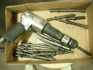 lot 189 image: NAPA Heavy Duty Long Barrel Air HammerChisel