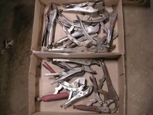lot 218 image: Group Vise-Grip Style Locking Pliers