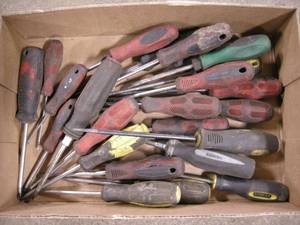 lot 241 image: Group Screwdrivers
