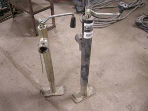 lot 253 image: Utility Trailer Hand Jacks
