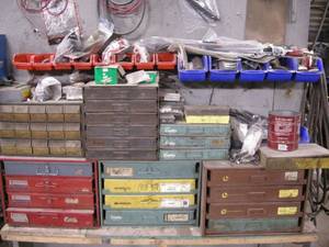lot 265 image: Group Organizer Drawers and Contents