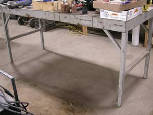 lot 267 image: Metal Shop Table