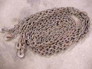 lot 272 image: 2 - 20 Log Chains