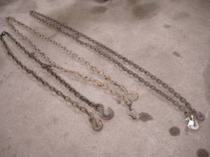 lot 276 image: 3 Log Chains