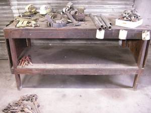 lot 290 image: Sturdy Wooden Shop Table