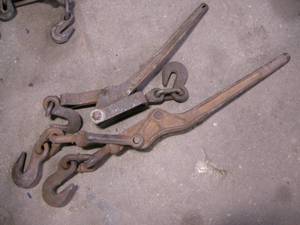 lot 283 image: 2 Larger Load Binders