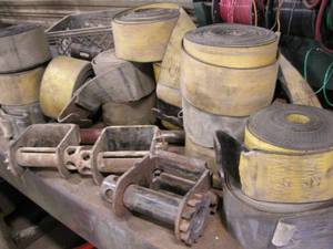 lot 288 image: 4 Ratchet Strap Group