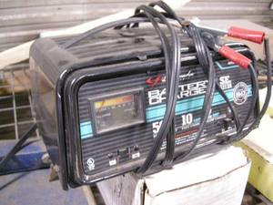 lot 302 image: Schumacher Battery Charger