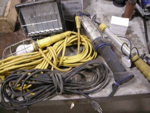 lot 304 image: Group Shop Lights