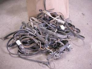 lot 311 image: Box-o-Bungees