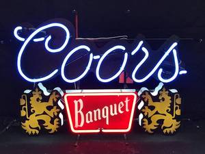 lot 23 image: Coors Banquet neon