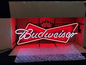 lot 25 image: Budweiser bowtie neon - NIB