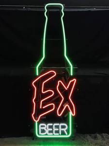 lot 28 image: Jumbo Special Export Beer bottle-shaped neon