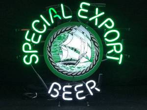 lot 32 image: Special Export neon