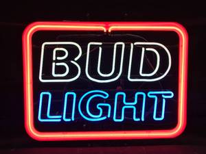 lot 39 image: Bud Light double stroke neon