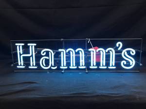 lot 4 image: Original Old Hamms neon