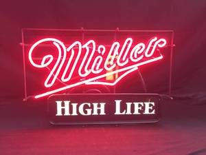 lot 139 image: Miller High Life neon