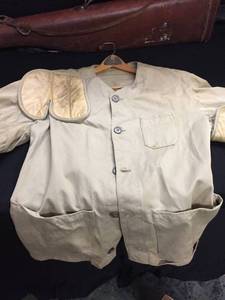 lot 149 image: Paynesville Gun Club 1949 Champions shooting jacket and gun case