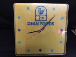 lot 153 image: Dean Foods Dualite clock